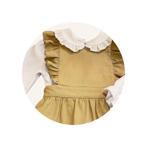 01 salopete infantil babados sarja bege