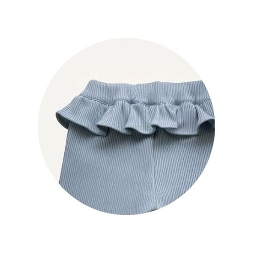 03 calca bebe canelada babados azul